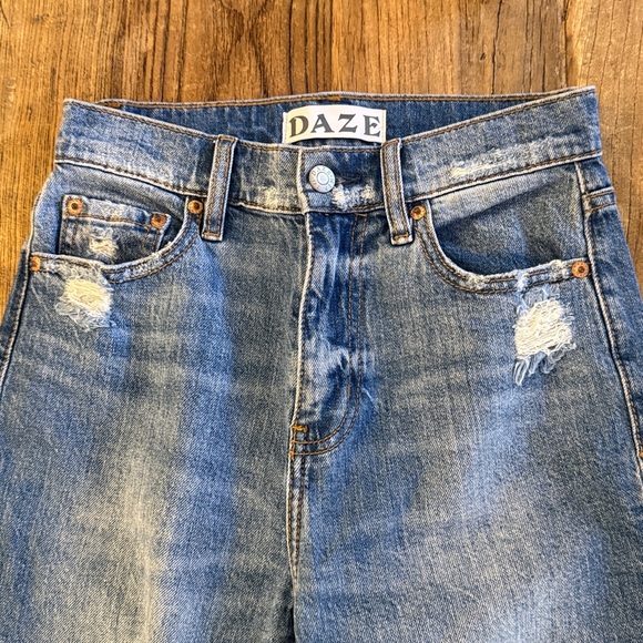 Daze Denim Shy Girl Organic Cotton High Rise Straight Leg Cropped Jean 24 - Picture 3 of 9